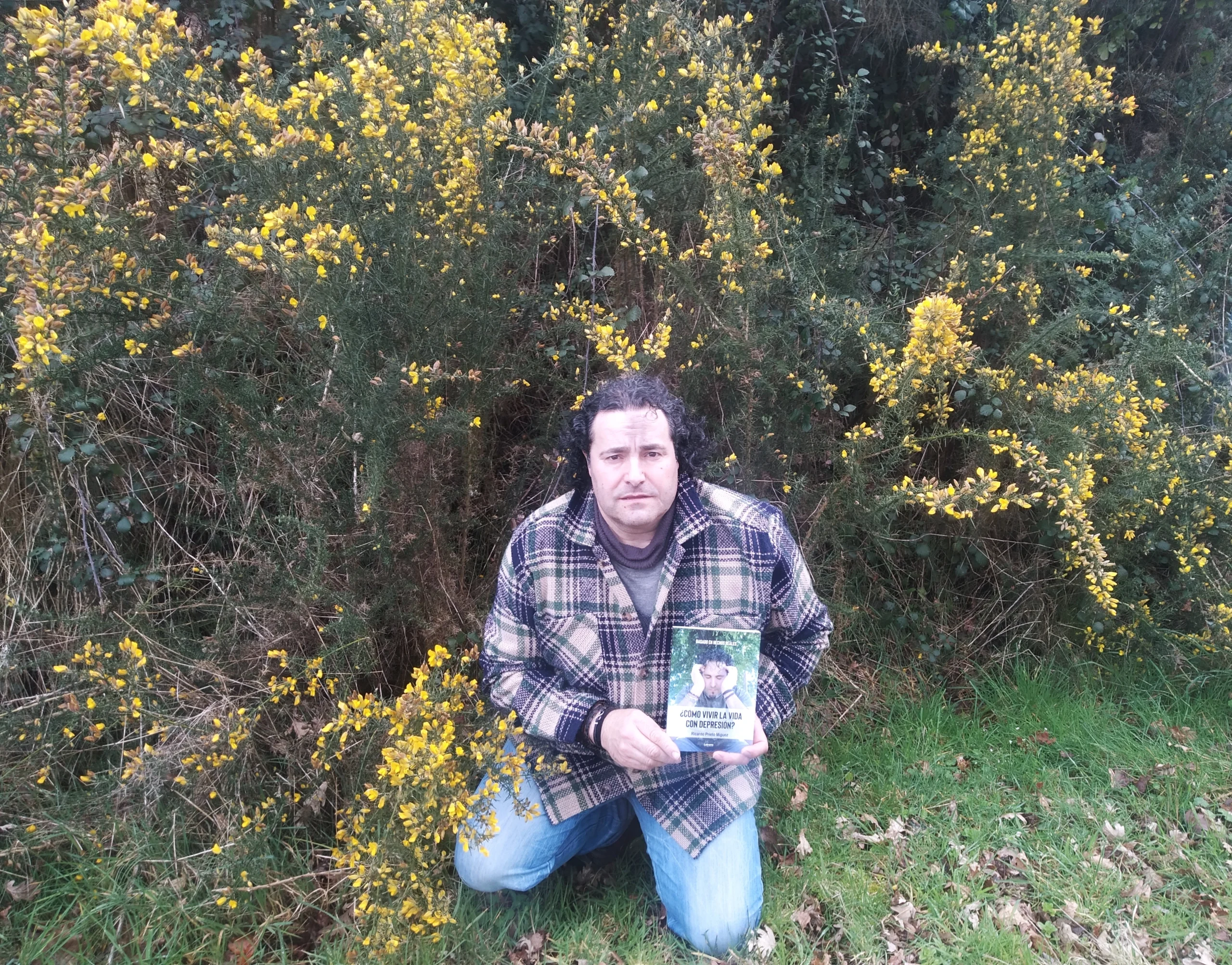 Ricardo Prieto Míguez da voz a la verdad silenciada en su debut literario